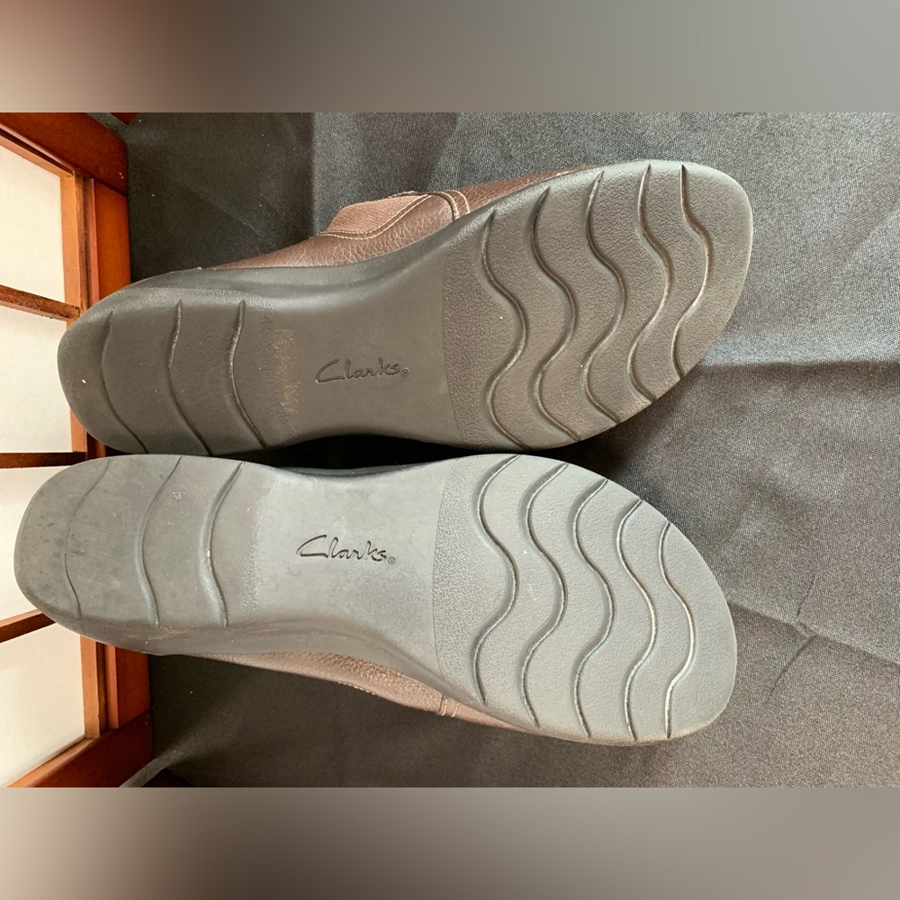 Clarks Women’s Brown Shoes. Size: 10 Good Condition - Picture 5 of 5